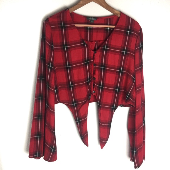 wild fable Tops - 🌛Plaid long sleeve  croptop w bell sleeves